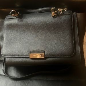 Michael Kors Purse. Brand new only took it out once!